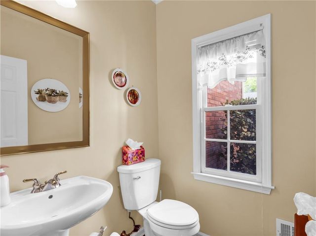 2354 Brentmoore Point, Conyers, GA 30013