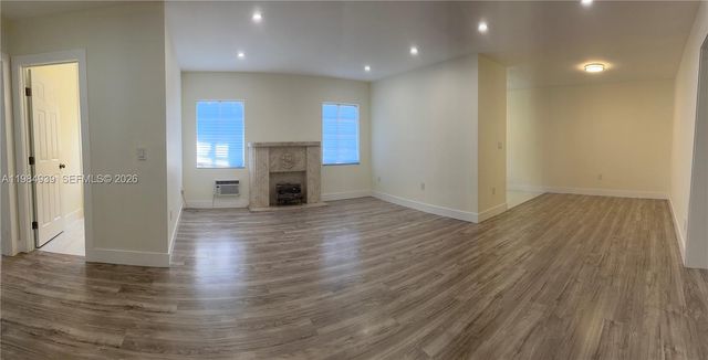 2400 NW 15th St, Miami, FL 33125