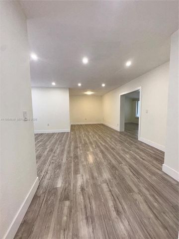 2400 NW 15th St, Miami, FL 33125