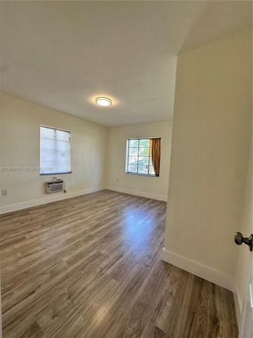 2400 NW 15th St, Miami, FL 33125