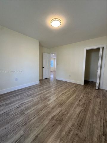 2400 NW 15th St, Miami, FL 33125