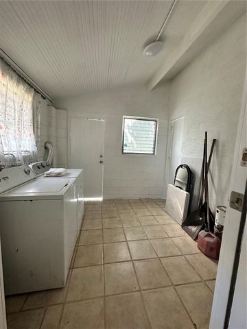 2400 NW 15th St, Miami, FL 33125