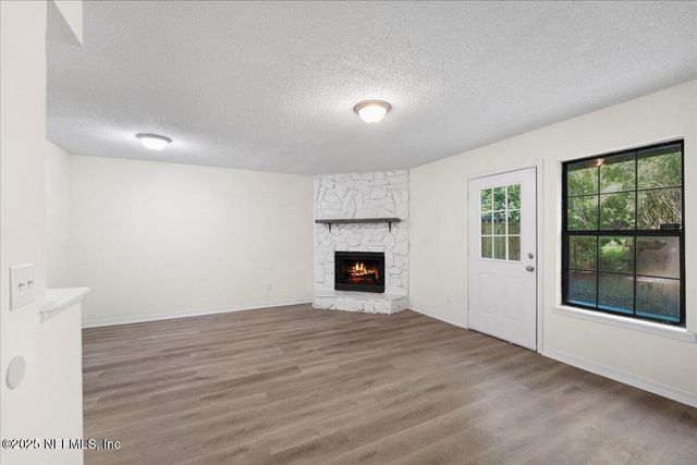 5628 MARATHON Parkway, Jacksonville, FL 32244