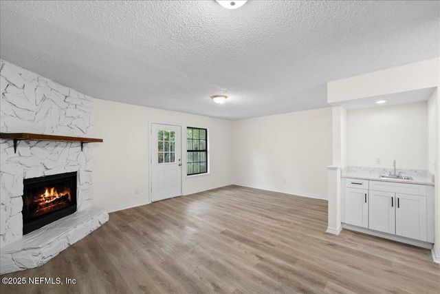 5628 MARATHON Parkway, Jacksonville, FL 32244