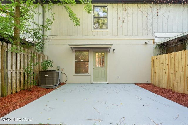 5628 MARATHON Parkway, Jacksonville, FL 32244