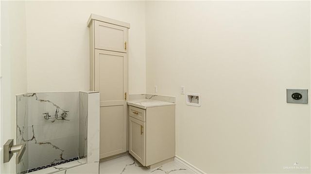 3104 E Uva E Avenue, Hidalgo, TX 78557