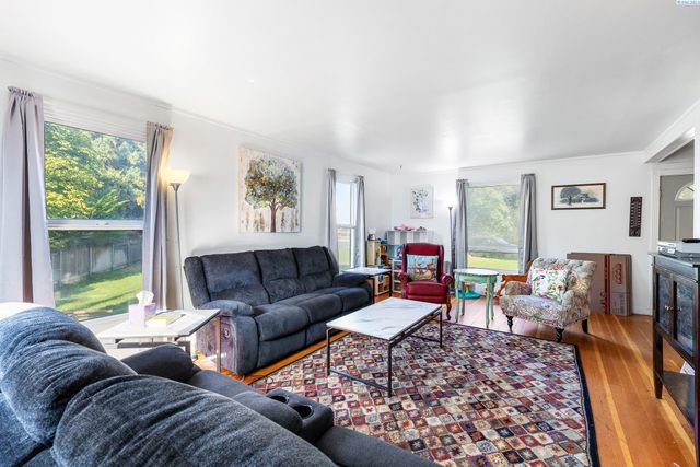 947 Long Ave., Richland, WA 99352