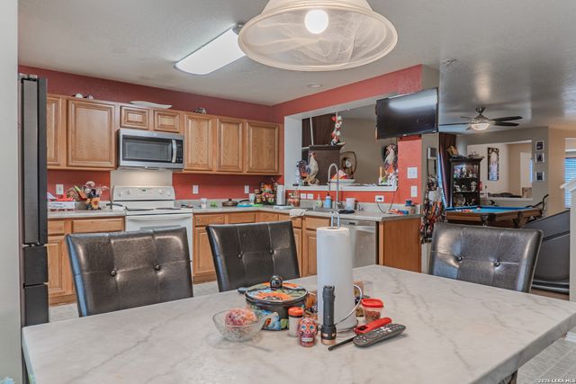 11211 Ancient Coach, San Antonio, TX 78213