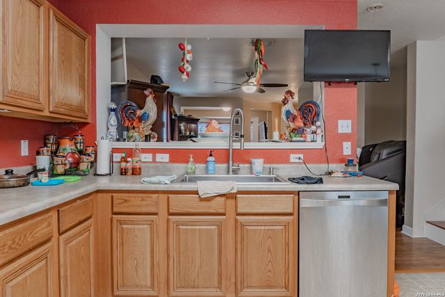 11211 Ancient Coach, San Antonio, TX 78213