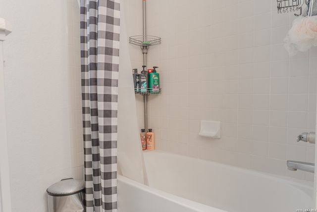 11211 Ancient Coach, San Antonio, TX 78213