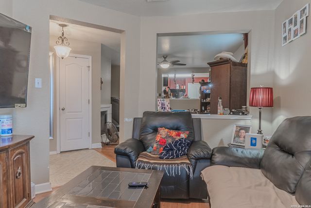 11211 Ancient Coach, San Antonio, TX 78213