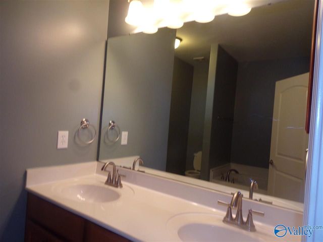 12616 Holstein Lane, Huntsville, AL 35803