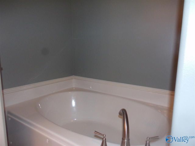12616 Holstein Lane, Huntsville, AL 35803