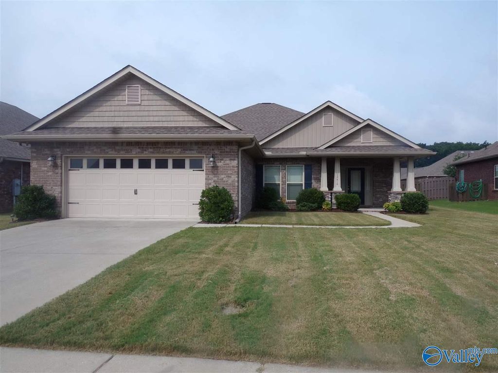 12616 Holstein Lane, Huntsville, AL 35803