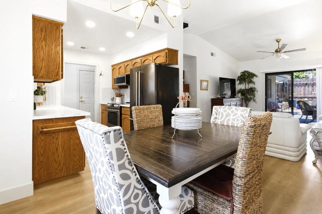6703 Admiral Ave, Fair Oaks, CA 95628