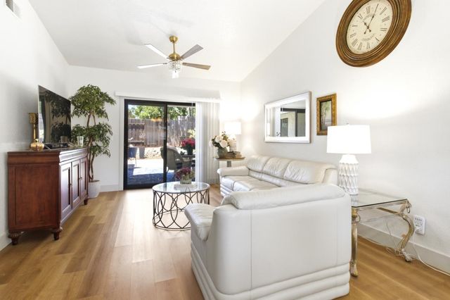 6703 Admiral Ave, Fair Oaks, CA 95628