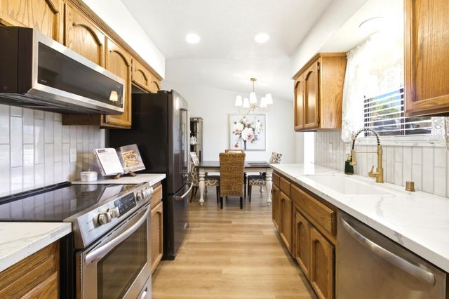 6703 Admiral Ave, Fair Oaks, CA 95628