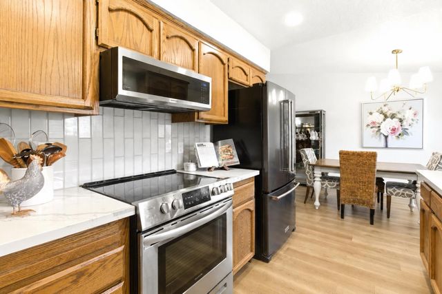6703 Admiral Ave, Fair Oaks, CA 95628