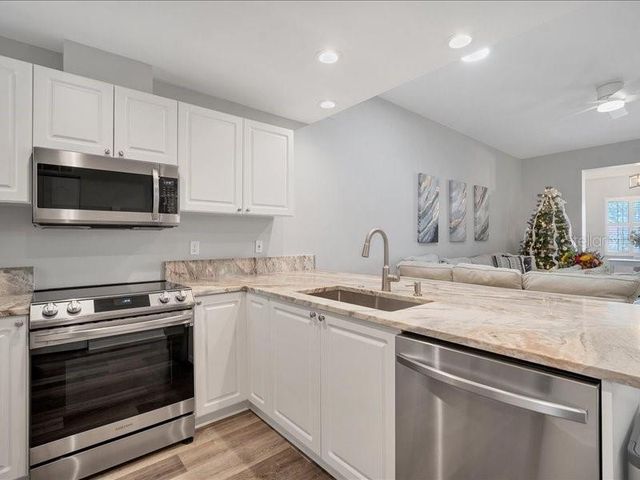 3701 54TH DRIVE W 102, Bradenton, FL 34210