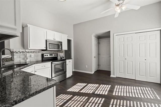 2203 Oakhurst Court, Kannapolis, NC 28081