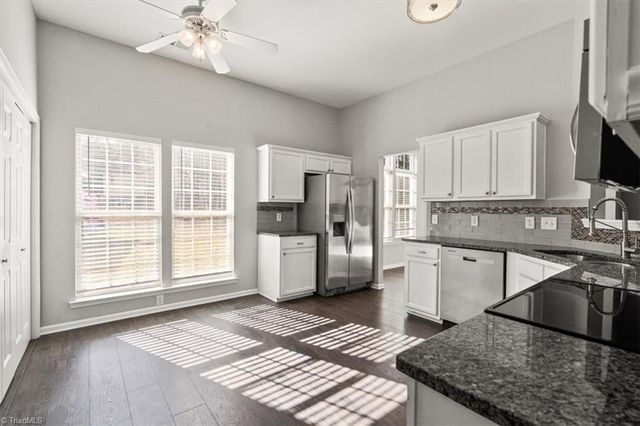 2203 Oakhurst Court, Kannapolis, NC 28081