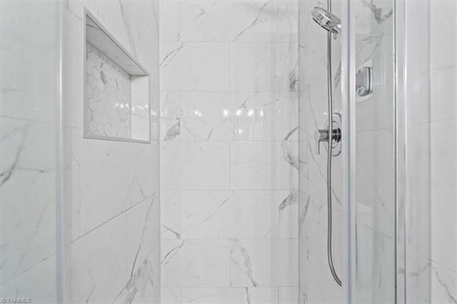 2203 Oakhurst Court, Kannapolis, NC 28081