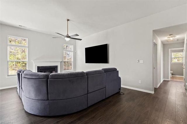 2203 Oakhurst Court, Kannapolis, NC 28081