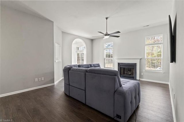 2203 Oakhurst Court, Kannapolis, NC 28081