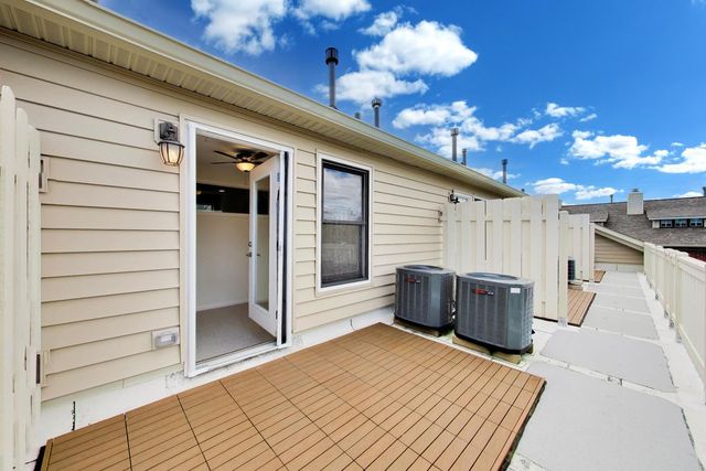 1806 W ARGYLE Street G, Chicago, IL 60640