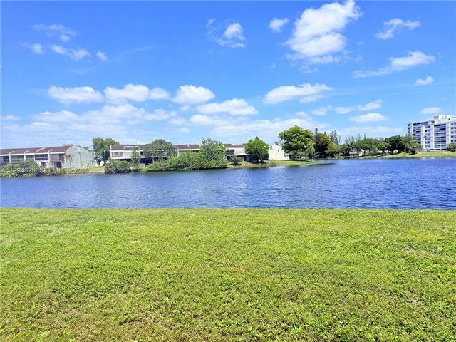 6575 W Oakland Park Blvd 311, Lauderhill, FL 33313