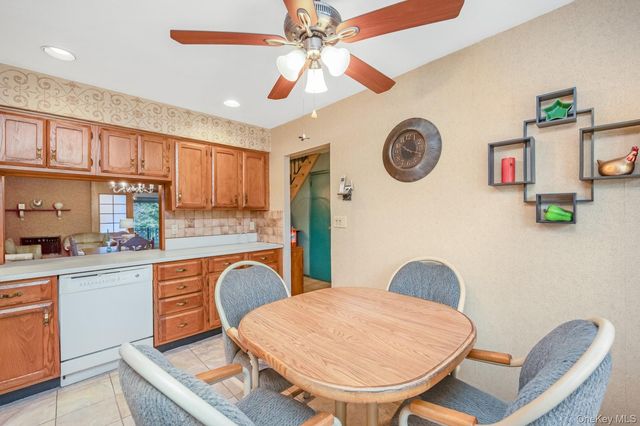 69-31 61st Road, Middle Village, NY 11379