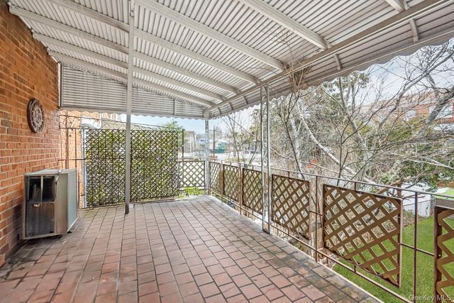 69-31 61st Road, Middle Village, NY 11379