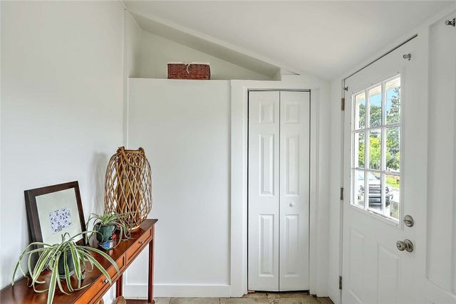 59 Booth Avenue, East Providence, RI 02915