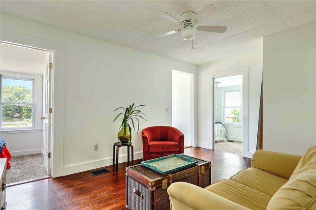 59 Booth Avenue, East Providence, RI 02915