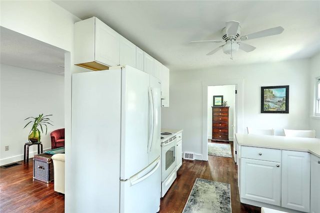 59 Booth Avenue, East Providence, RI 02915