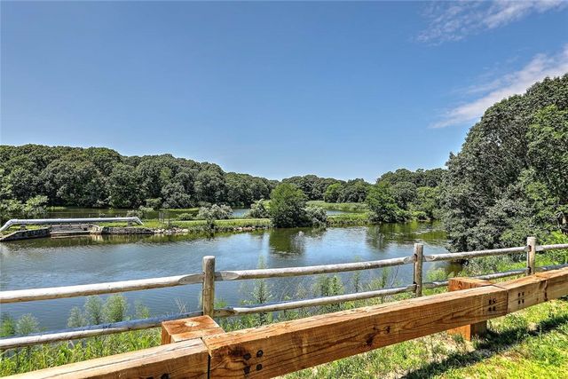 59 Booth Avenue, East Providence, RI 02915