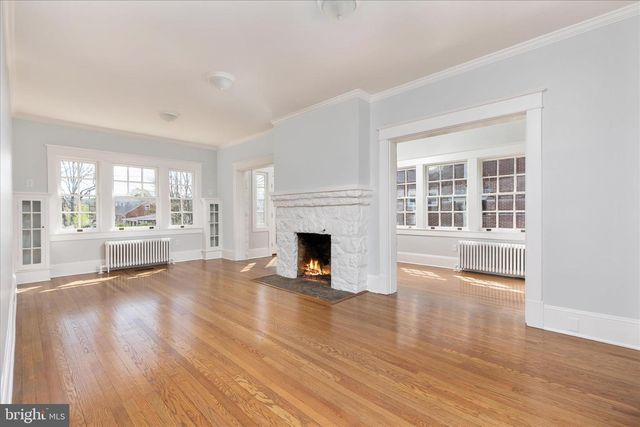 429 N ROYAL AVE, Front Royal, VA 22630