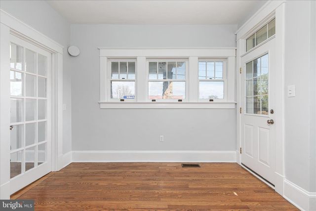 429 N ROYAL AVE, Front Royal, VA 22630