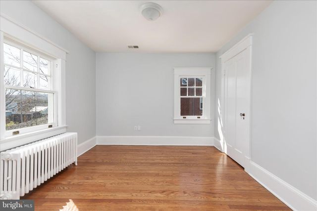 429 N ROYAL AVE, Front Royal, VA 22630