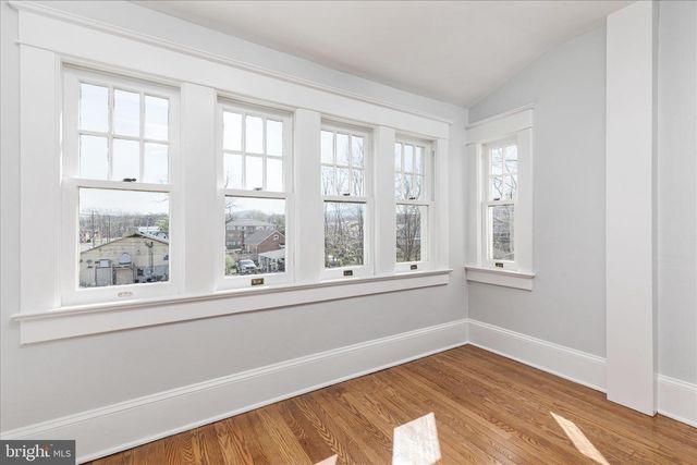 429 N ROYAL AVE, Front Royal, VA 22630