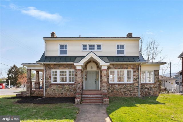 429 N ROYAL AVE, Front Royal, VA 22630