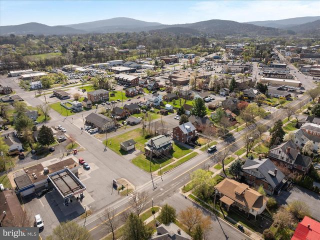 429 N ROYAL AVE, Front Royal, VA 22630