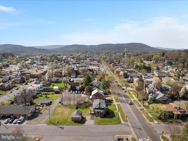 429 N ROYAL AVE, Front Royal, VA 22630