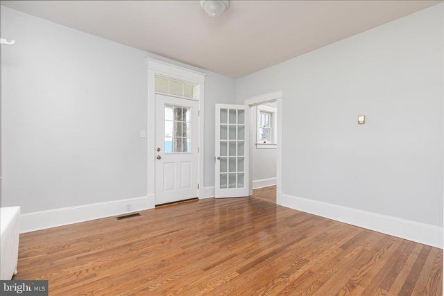 429 N ROYAL AVE, Front Royal, VA 22630