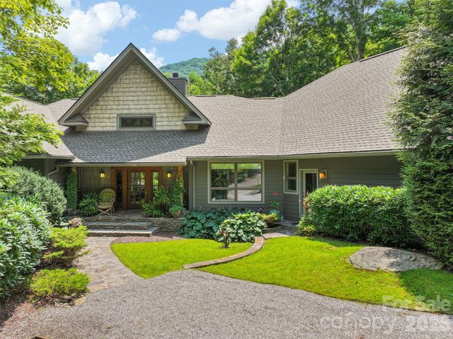 515 Flying Hawk Trail, Waynesville, NC 28786