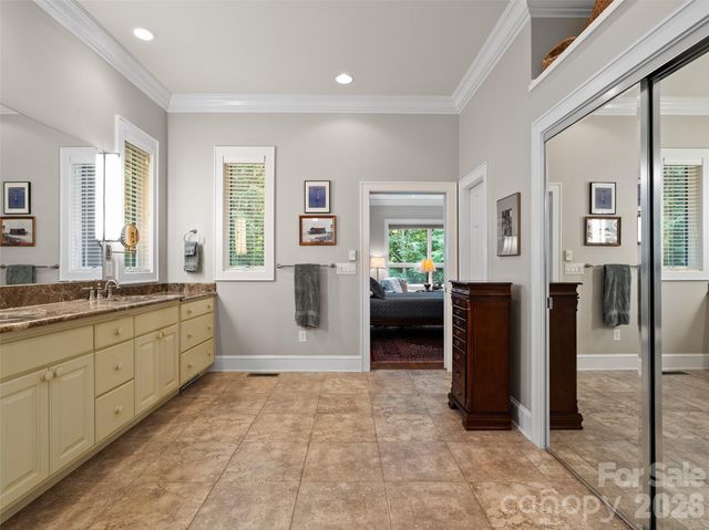 515 Flying Hawk Trail, Waynesville, NC 28786