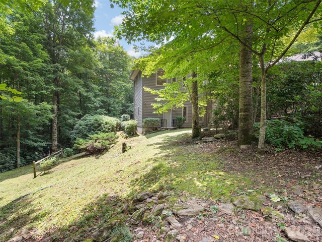 515 Flying Hawk Trail, Waynesville, NC 28786
