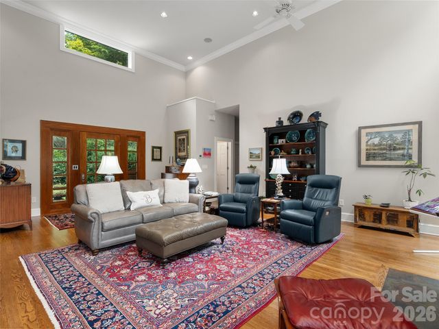 515 Flying Hawk Trail, Waynesville, NC 28786