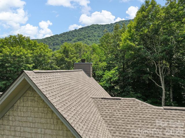 515 Flying Hawk Trail, Waynesville, NC 28786