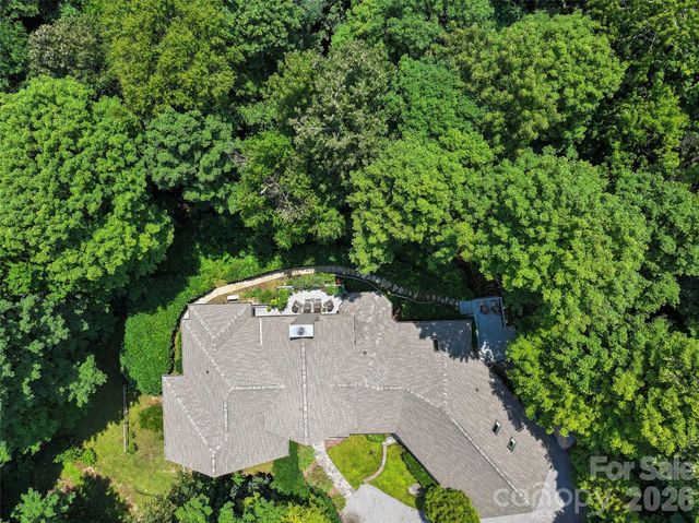 515 Flying Hawk Trail, Waynesville, NC 28786